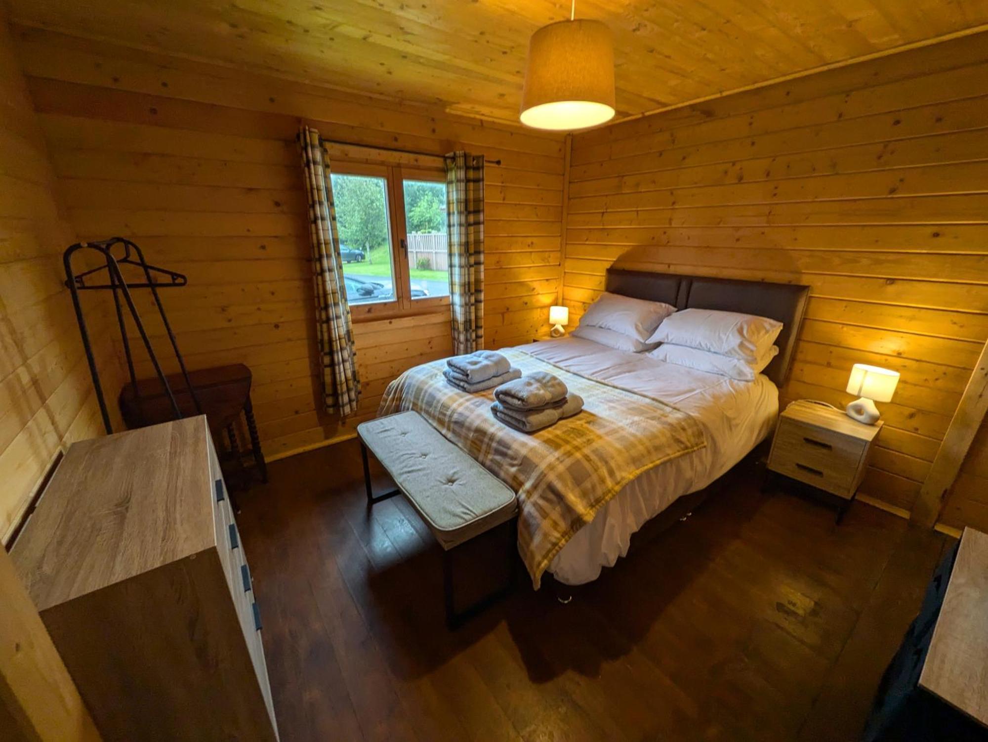 Rustic Lodge Retreat At Riverview Holiday Park Newcastleton Esterno foto
